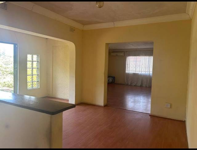 3 BEDROOM HOUSE FOR SALE IN WOODLANDS
